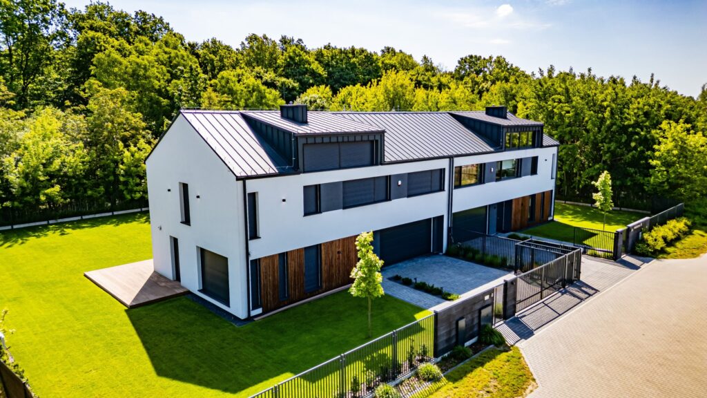 Budowa domów jednorodzinnych w zabudowie bliźniaczej – Warszawa, ul. Orkiszowa