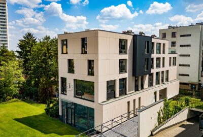 Nowoczesny apartamentowiec – Warszawa, Korytnicka 19